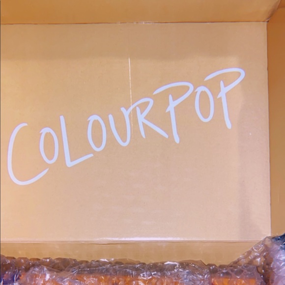 Colourpop Official Hocus Pocus Boss Witch Winnie Collection - Picture 11 of 16